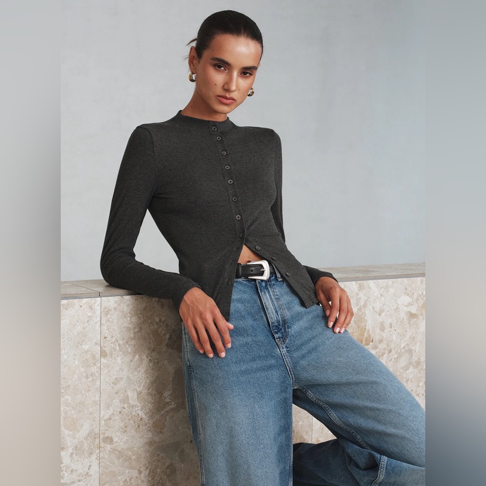 Commense Charcoal Button Down Top Size Small - image 3